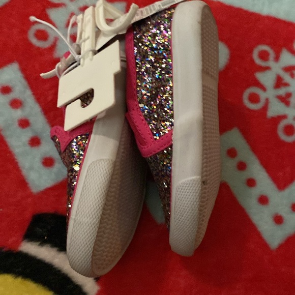 ⚡️*Cat & Jack* Girl’s Shoes Size 7 (Never Worn) - Picture 5 of 6